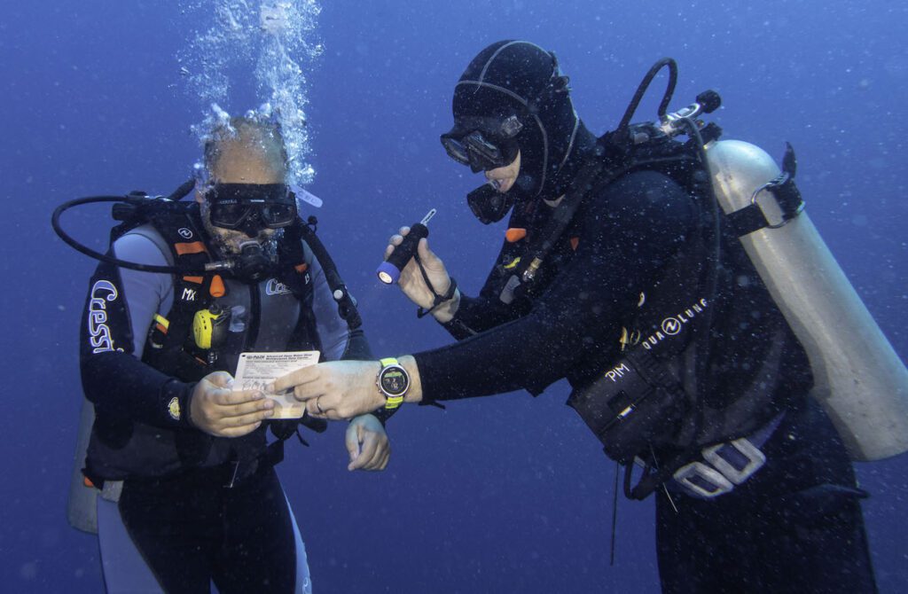 PADI deep diver sulawesi